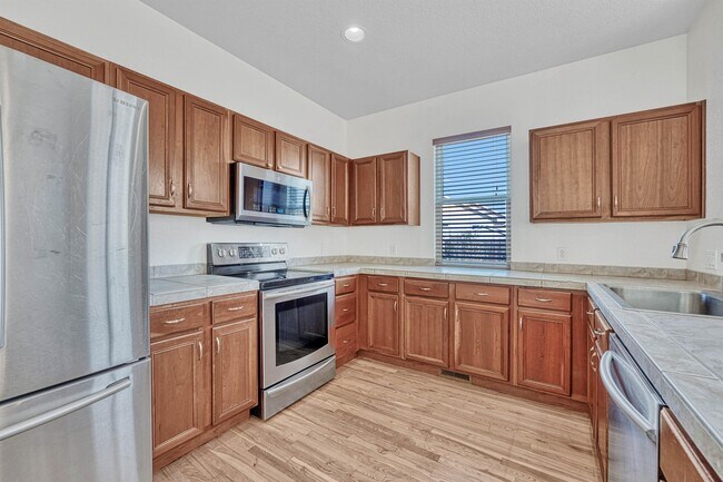 Building Photo - 7368 Prythania Park Dr