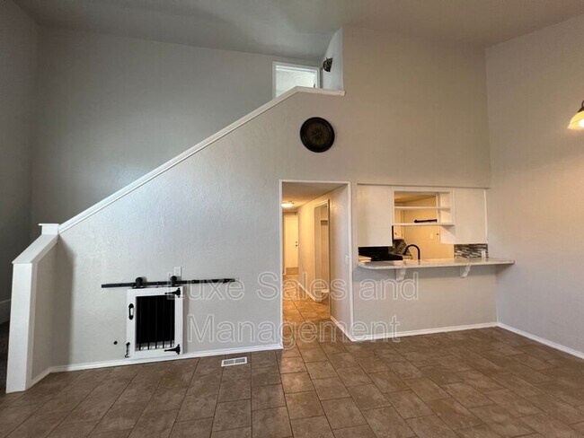 Building Photo - 2137 Goodrich Dr
