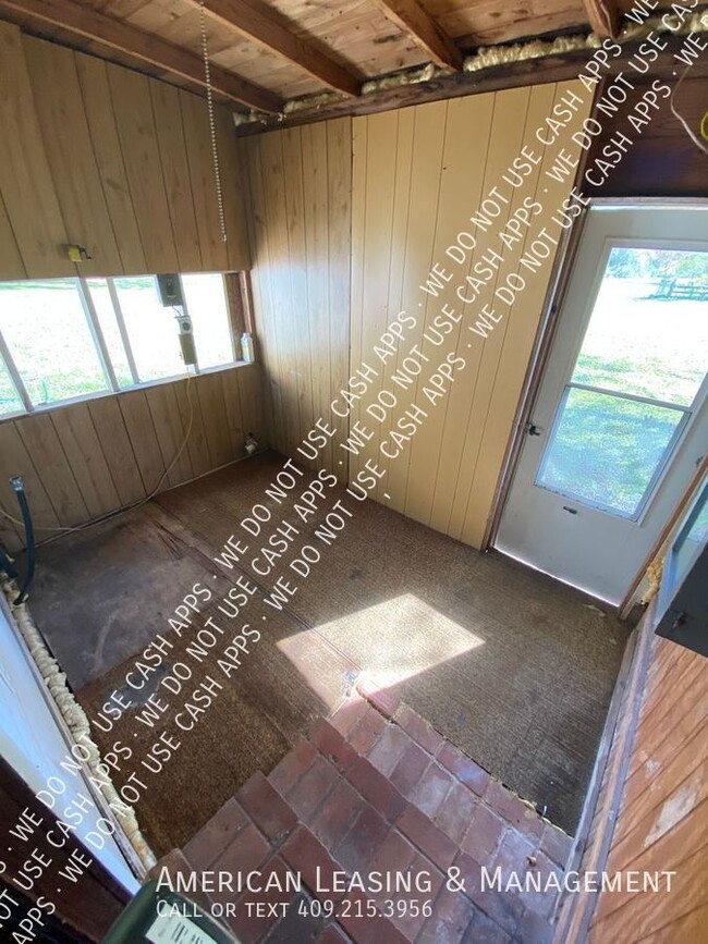 Building Photo - 3-Bedroom 1-Bath Country Home Available fo...