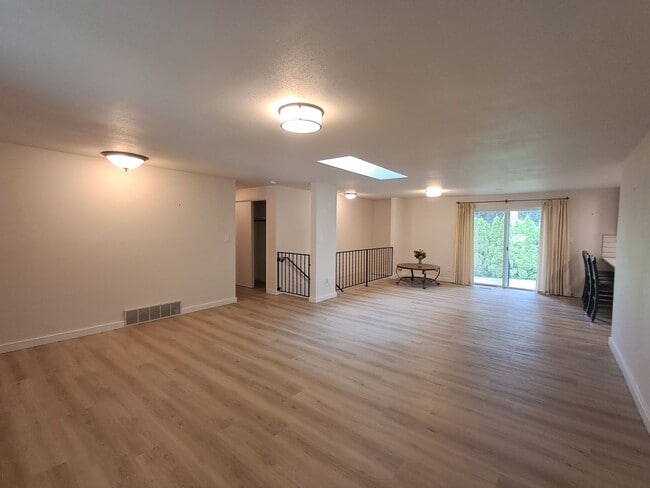 Building Photo - $3,200 -4 Bed / 3 Bath- Home with Fully Fe...