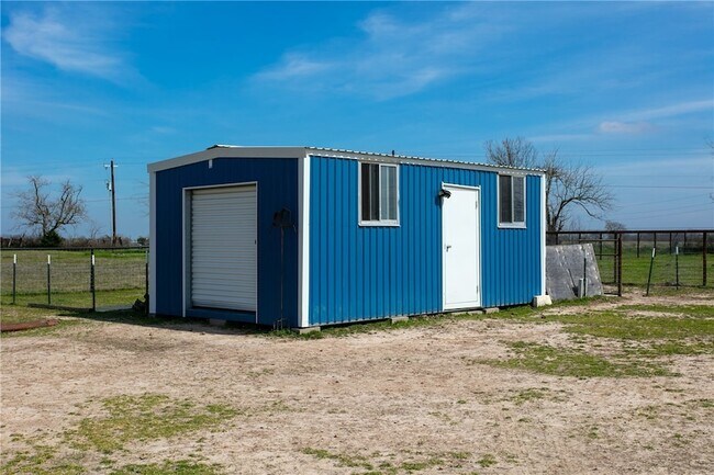 Building Photo - 12268 Cr 175