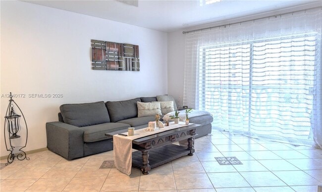 Building Photo - 450 Golden Isles Dr