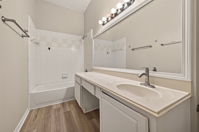 Building Photo - 2607 Plantation Hollow Ct