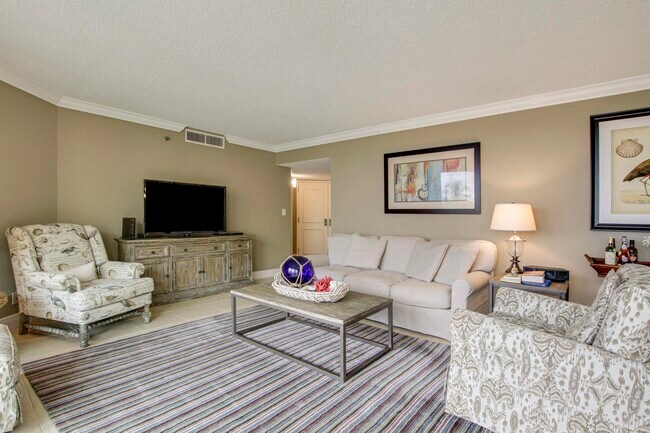 Building Photo - 600 Ocean Dr