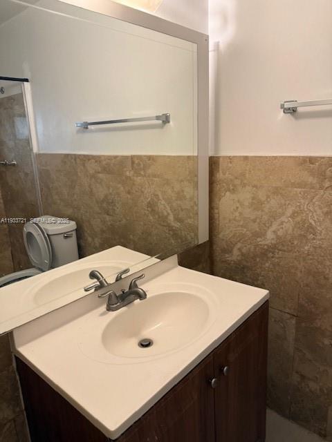 Building Photo - 3924 Hayes St