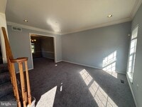 Building Photo - 721 Deer Creek Dr