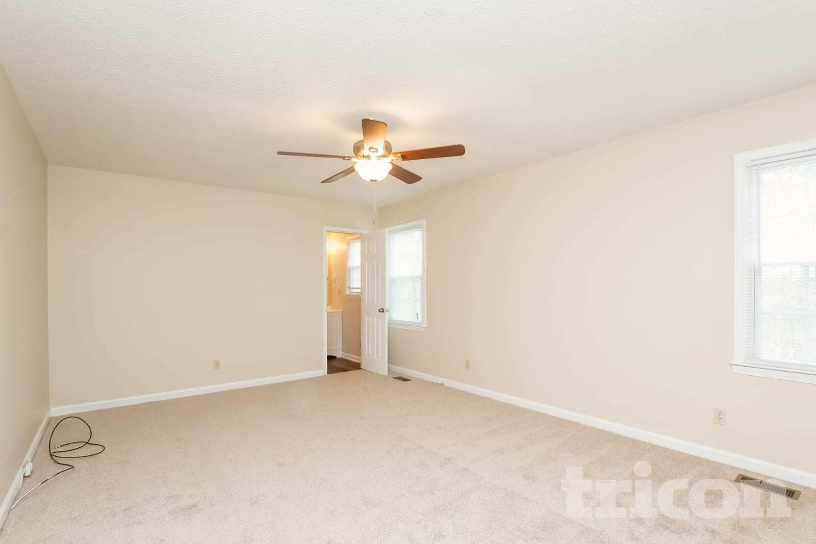 Building Photo - 234 Deerchase Dr