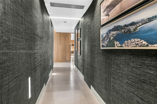Building Photo - 2514 Fisher Island Dr
