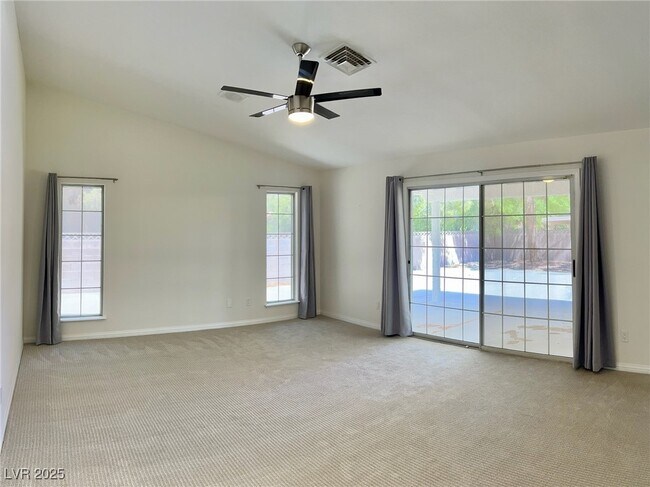 Building Photo - 1740 Camara Dr