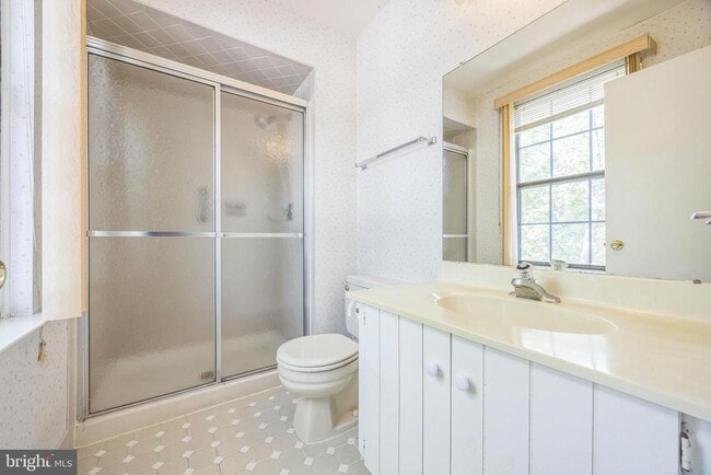 Building Photo - 838 Kings Croft Dr