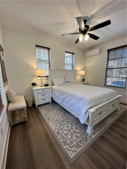 Building Photo - 851 S One Mile Rd