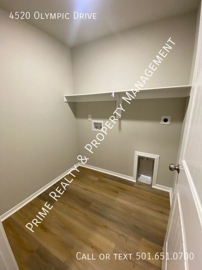 Building Photo - 4520 Olympic Dr