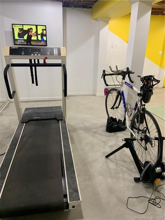 Building Photo - 9 Beech St