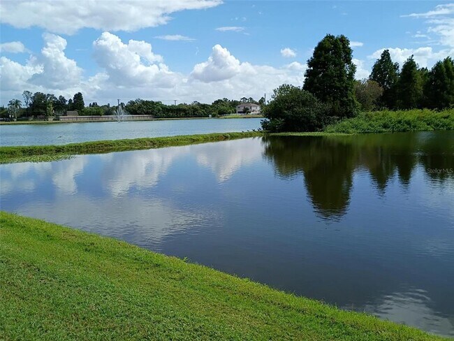 Building Photo - 862 Bayou View Dr