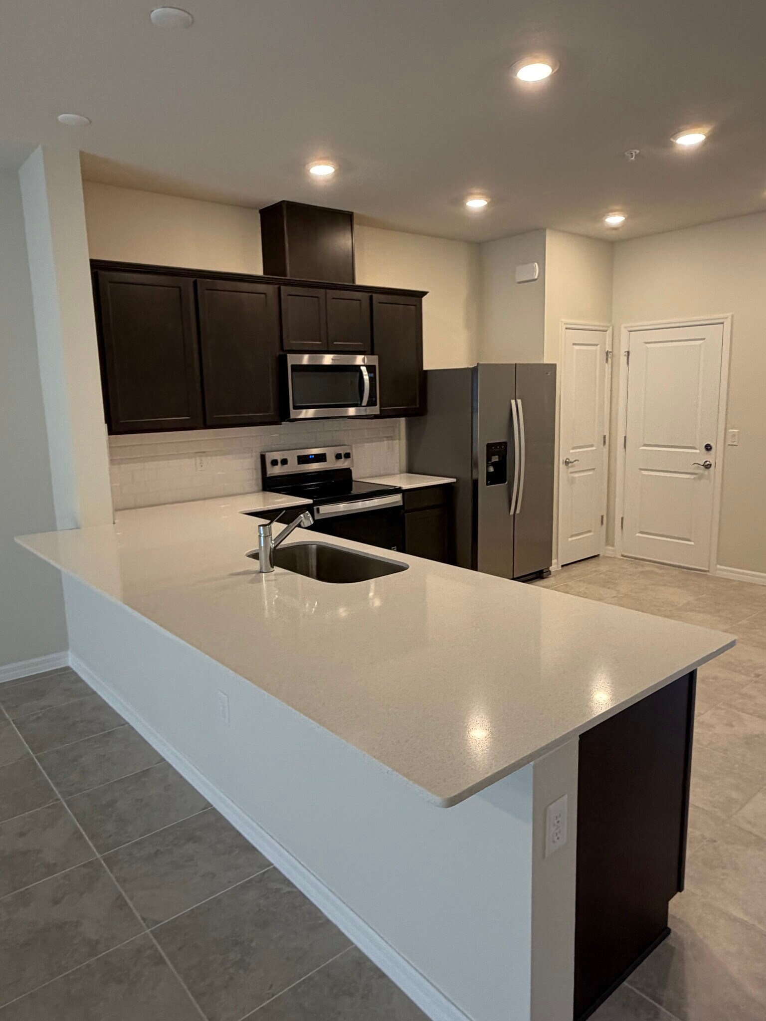 Building Photo - 110 Violet Vine Ln