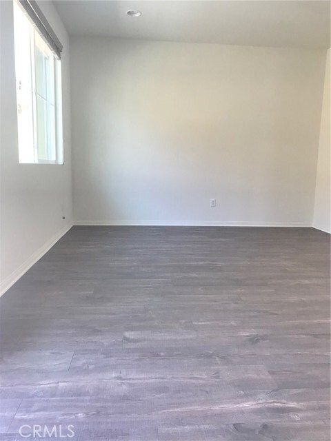 Building Photo - 319 N Edenfield Ave