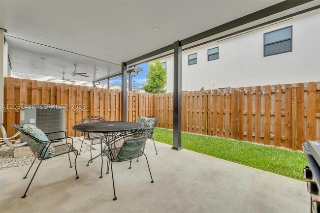 Building Photo - 23082 SW 129th Pl