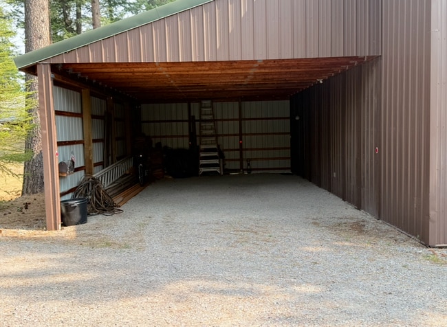 Building Photo - Private Bigfork Home