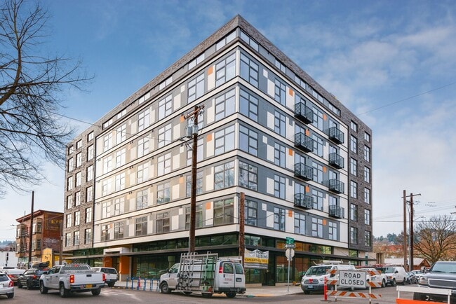 Building Photo - Derby Slabtown