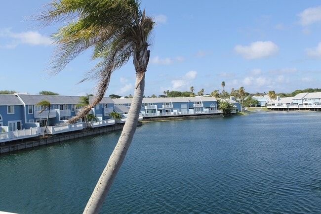 Building Photo - 1120 Ocean Dunes Cir
