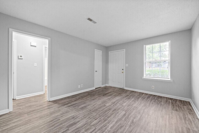Building Photo - 630 R S Bradley Blvd