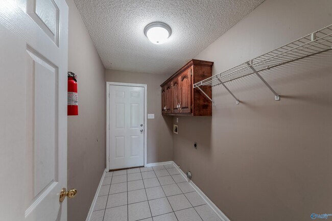 Building Photo - 117 Claytor Ln