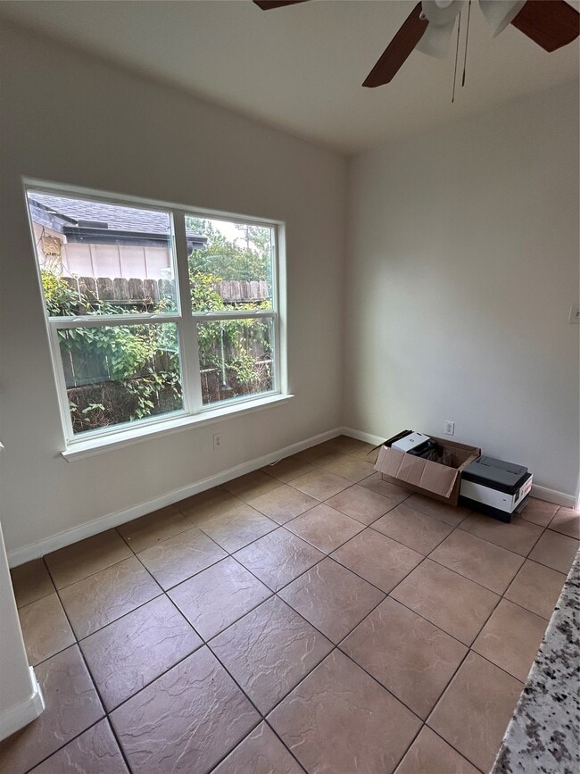 Building Photo - 6839 Larkstone St