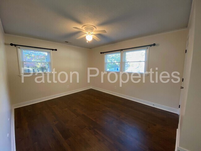 Building Photo - Rosewood Home