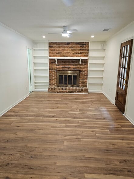Den - 2880 Porter Glade Ct
