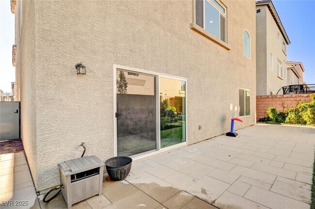 Building Photo - 6328 Rock Strm Ln