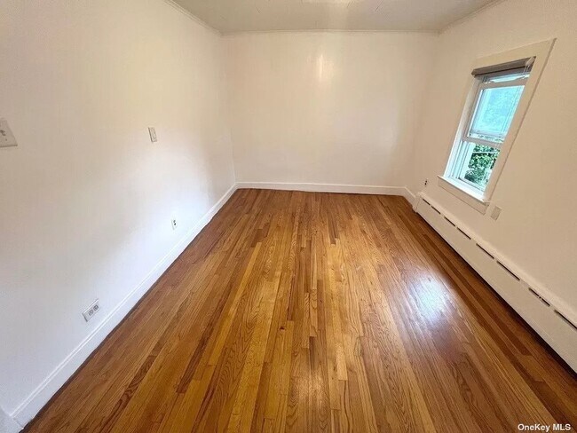 Building Photo - 1237 Hollywood Ave