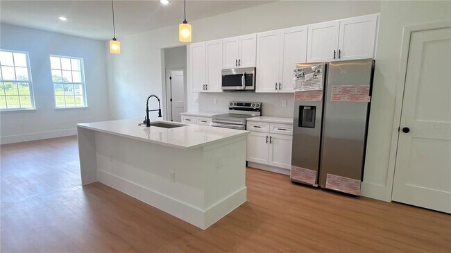 Building Photo - 14813 Southwest 47 Court