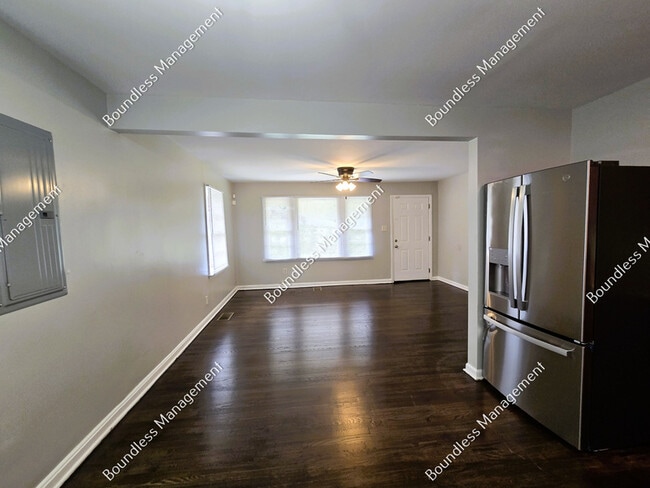 Building Photo - 2169 Rexford Dr