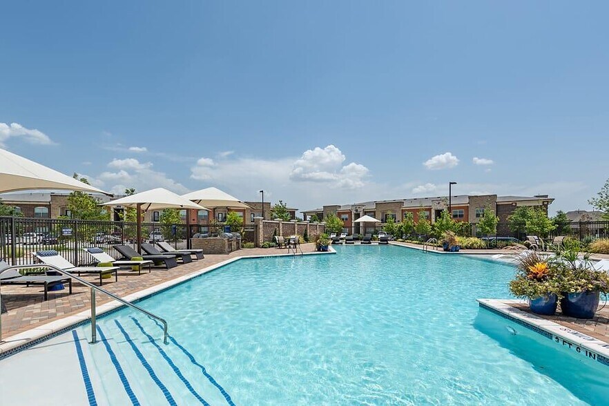 Building Photo - 6300 FM 423