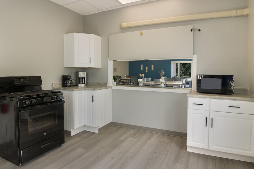 Building Photo - 4237 Daffodil Cir