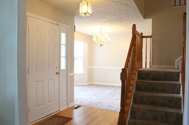 Building Photo - 64 Melanie Hollow Ln