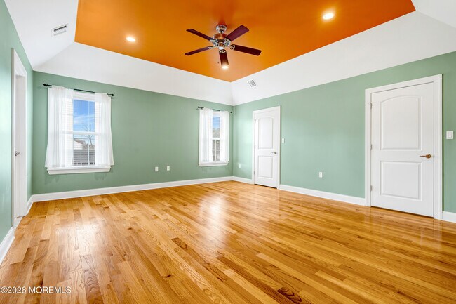 Building Photo - 1000 Eighth Ave