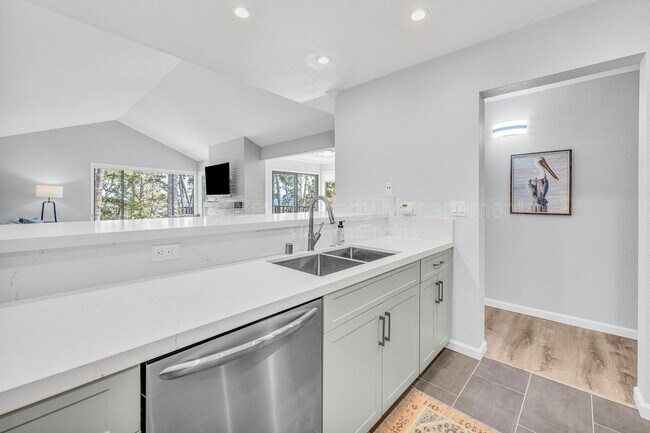 Building Photo - 76 Ocean Pines Ln