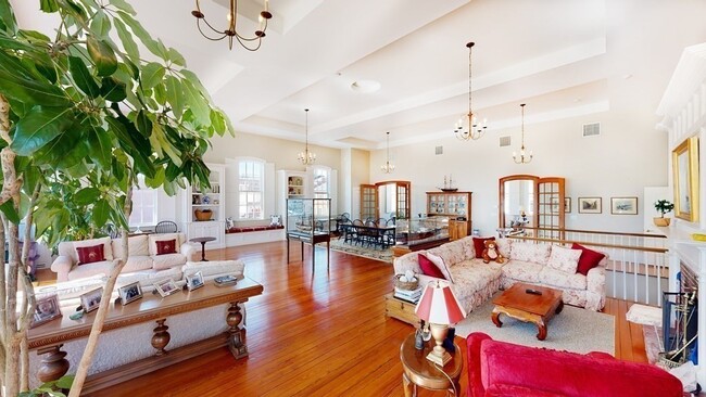 Building Photo - 39 State St