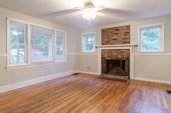 Building Photo - 1233 Cheshire Ave