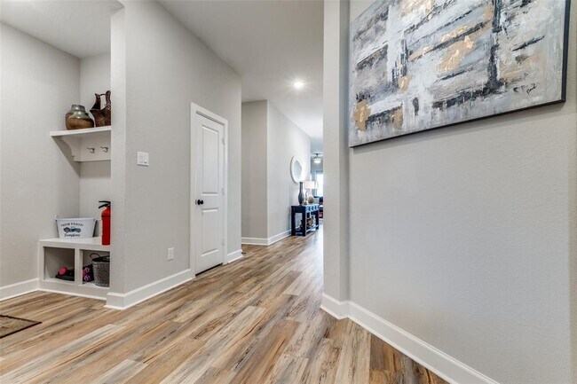 Building Photo - 23623 Lively Ferry Ln