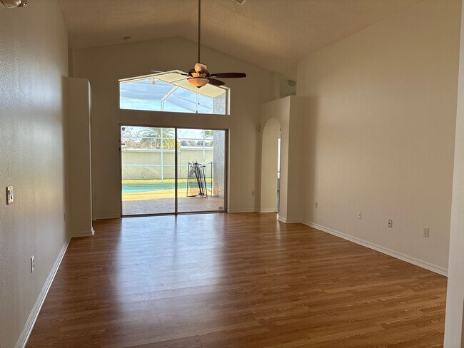 Building Photo - Spacious 4-Bedroom Pool Home in Indian Creek – Kissimmee, FL