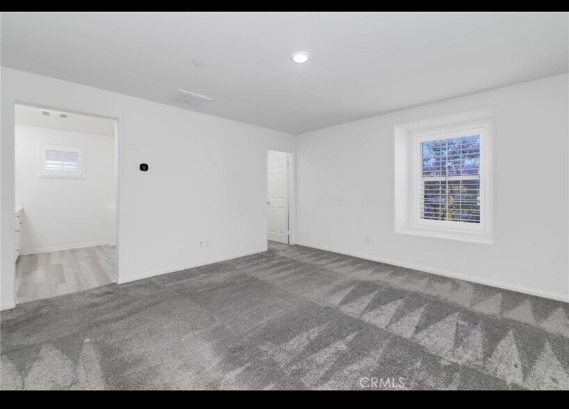 Building Photo - 7453 Jersey St