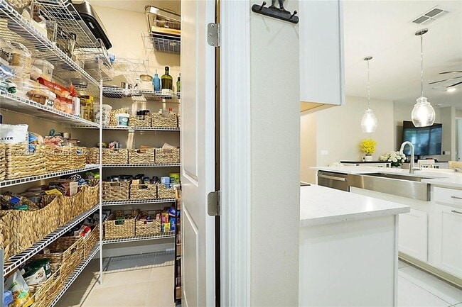 Building Photo - 545 Ranch Oak Cir