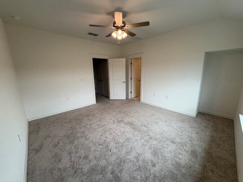 Building Photo - 7408 Sparkling Light Dr
