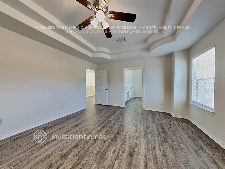 Building Photo - 9122 Prairie Trails Dr