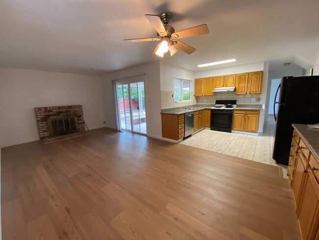 Building Photo - Charming 5 bed, 2.5 bath home in San Jose