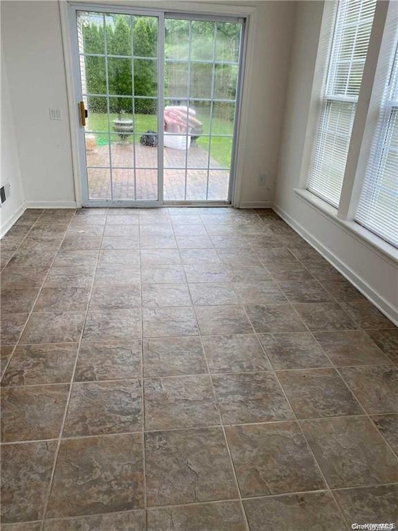 Building Photo - 87 Louden Loop