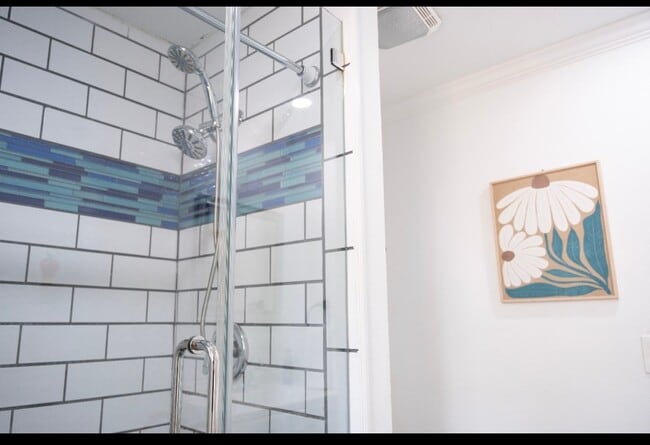 Building Photo - 2951 Iola St