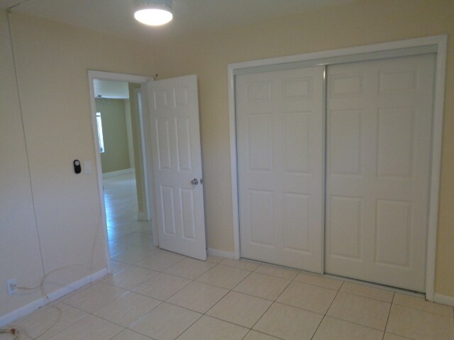 Building Photo - 2113 Miami Rd